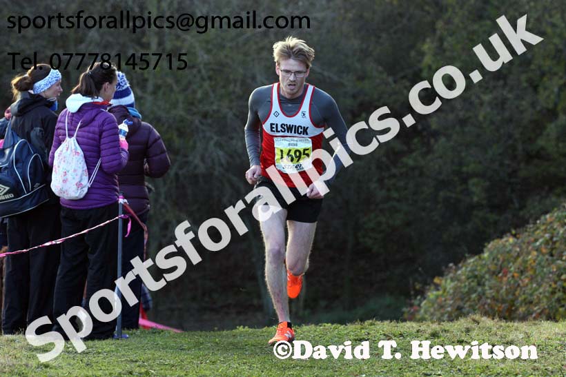 Senior mens 2017 Start Fitness North Eastern Harrier League, Aykley Heads, Durham. Photo:  David T. Hewitson/Sports for All Pics